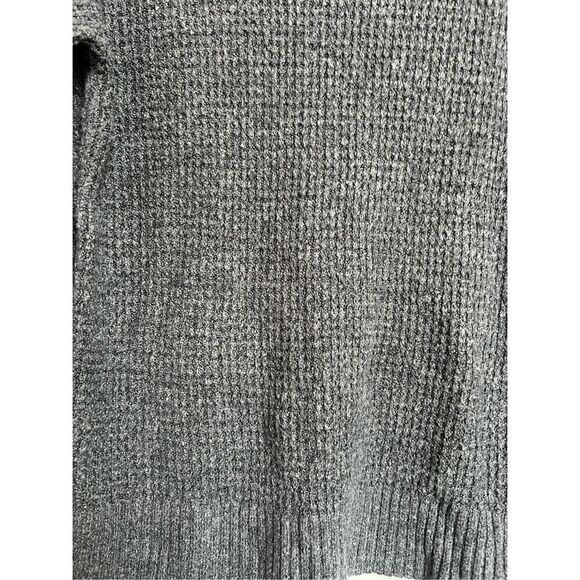 American Eagle Grey Waffle Sweater Woman’s Size Small - Picture 2 of 6